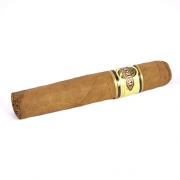 ������ Quorum Shade Robusto